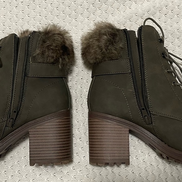 SM New York army green boots with fur - Picture 2 of 10
